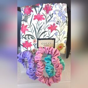 Gucci Beauty  Scrunchies With Pouch  - Lavender, Rose, and Aqua